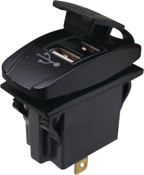 USB latauspistoke paneeliin