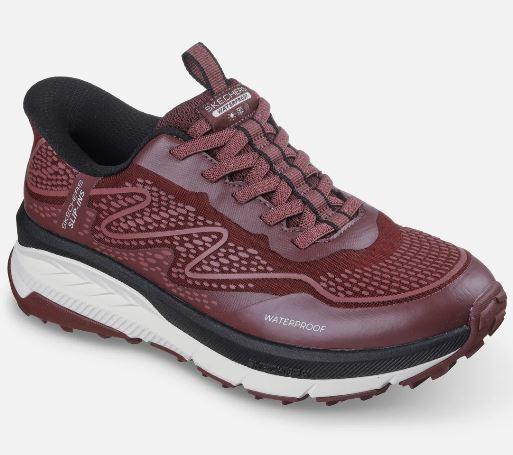Skechers naisten Slip-ins: Switch Back - Mist - Waterproof - Punainen Valmiina ulkoiluun talla vedenpitavalla ja mukavalla