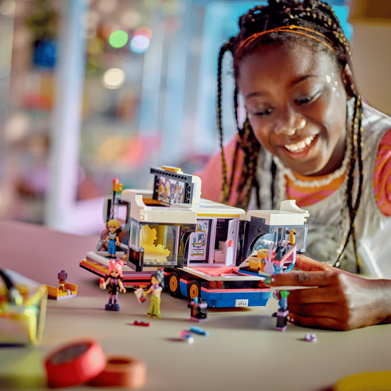 Lego Friends Poptähtien kiertuebussi 42619