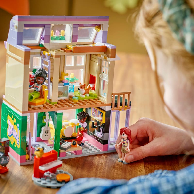 Lego Musiikkikauppa ja asunto