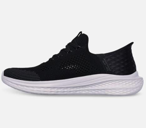 Skechers miesten Relaxed Fit: Slip-ins: Slade - Quinto Musta Skechers Slip-ins -kengilla arjen mukavuudesta tulee