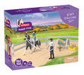 Schleich Kimin esteratsastussetti 42799 2 hahmoa, hevonen ja koira Aidat ja tarvikkeita.