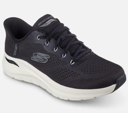 Skechers miesten Slip-ins: Arch Fit 2.0 - Lestur - Musta Koko paivan sailyva tuki ja vaivaton mukavuus yhdistyvat Skechers