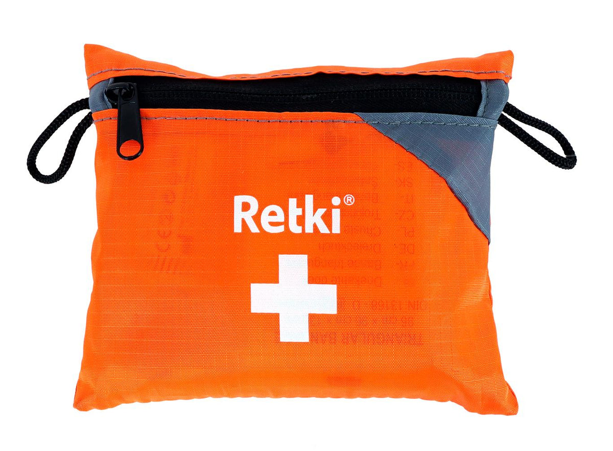 Retki Ensiapupakkaus Kompakti ensiapulaukku sisaltaa tarvikkeet retkeilijan yleisimpien pikkuhavereiden hoitoon.
