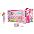 Barbie Weekend House Barbien vapaa-ajan talo on monipuolinen leikkisetti.. Avattuna talon koko on noin 72 x 40 cm. Sisaltaa
