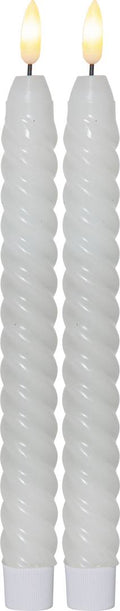 Flamme Swirl Led-Antiikkikynt. 2-Pack Valk. Toimivat yhteensa neljalla AAA-paristolla. 6h timer