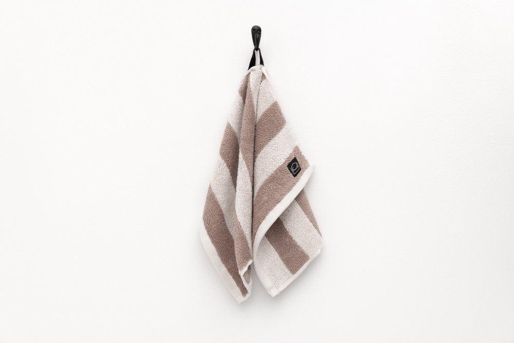 Fanni K Pyyhe Hanko 30x50cm Hiekka Materiaali: 100% puuvilla.