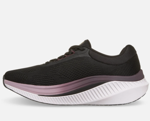 Skechers Naisten GO WALK: Max Cushioning Arch Fit - Clare - Black Astele pihalle pehmeasti ja mukavasti Skechers GO WALK®