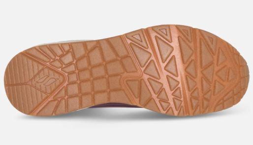 Skechers Naisten Uno - Golden Air - Red Nosta tyylisi uudelle tasolle Skechers Street Uno – Golden Air -kengilla. Tassa