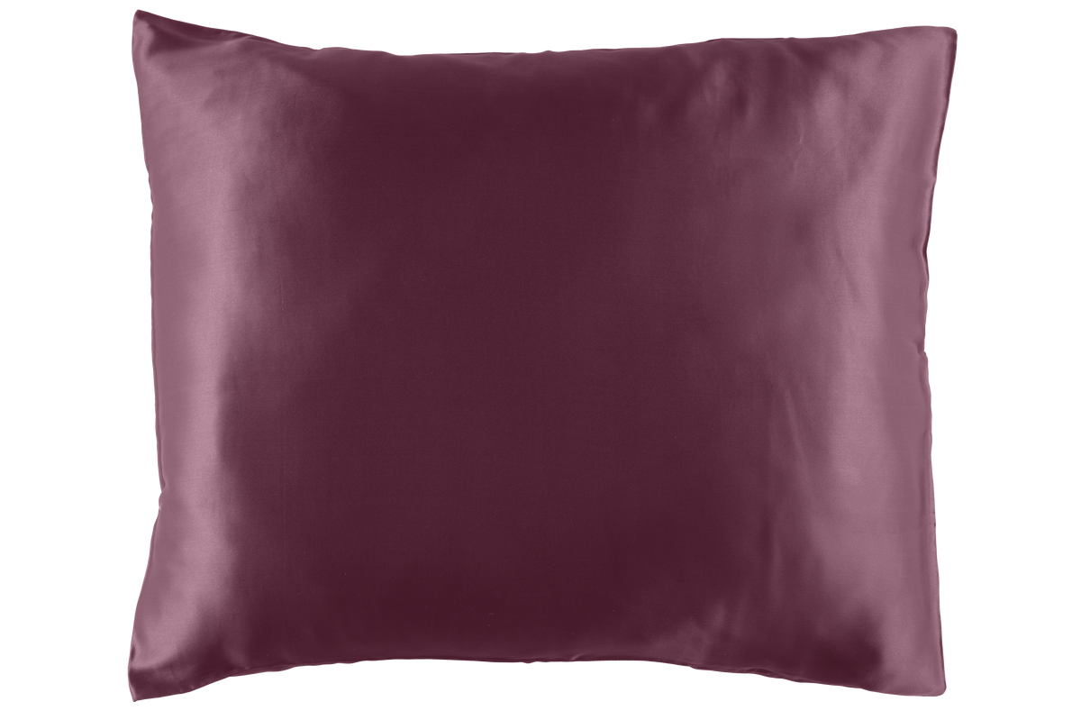 Fanni K Tyynyliina Silk 50x60 Luumu
