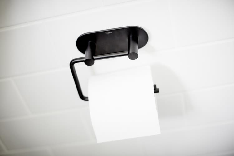 Wc-paperiteline plain musta IP