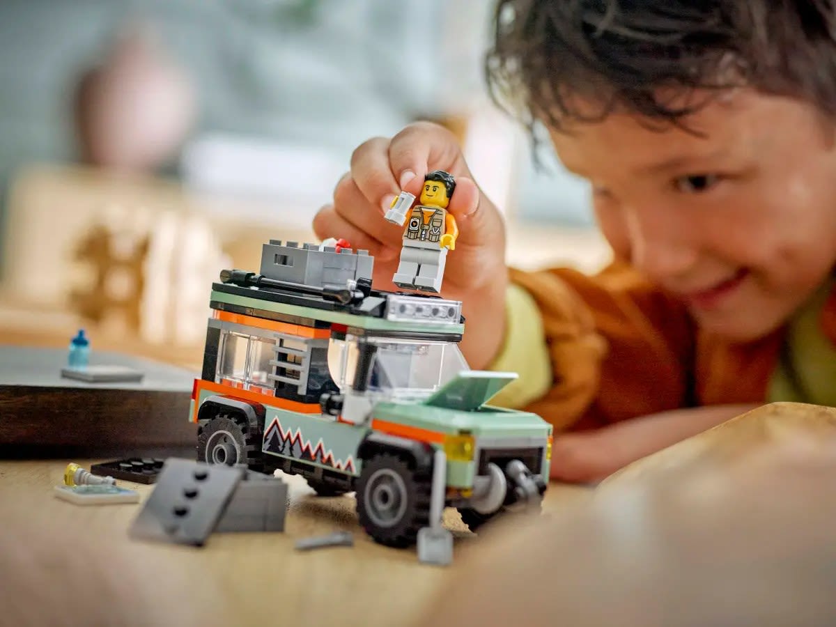 Lego Nelivetoinen vuoristomaastoauto