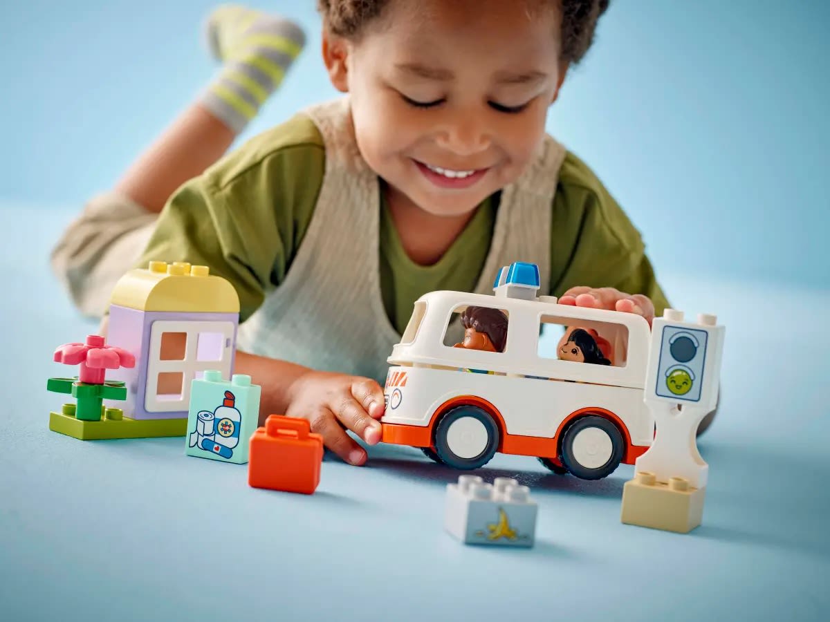 Lego Ambulanssi ja kuljettaja
