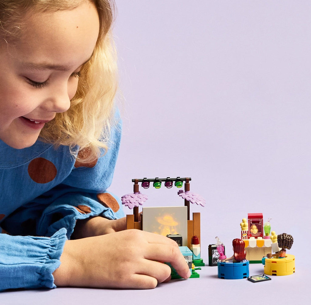 Lego Ystävysten elokuvailta