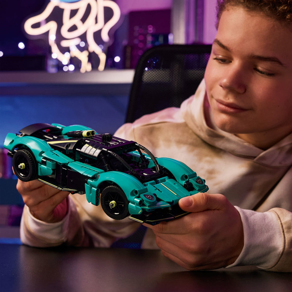 Lego Aston Martin Valkyrie