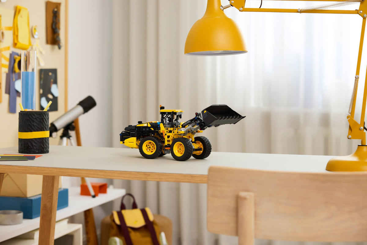 Lego Volvo L120 Electric ‑pyöräkuormaaja