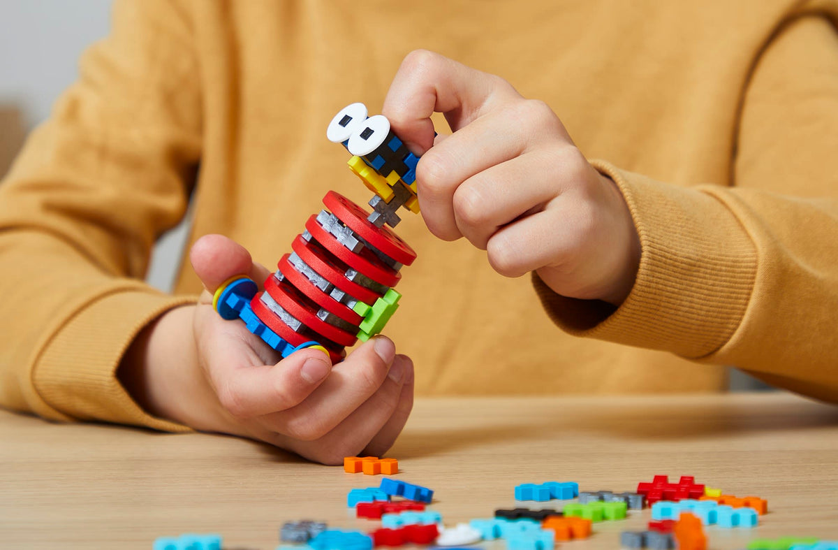 Plus Plus 250 learn to builds robots