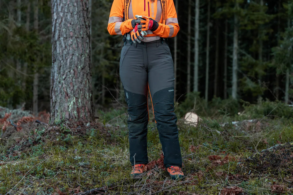 Husqvarna turvahousut L 42/44, Technical Women